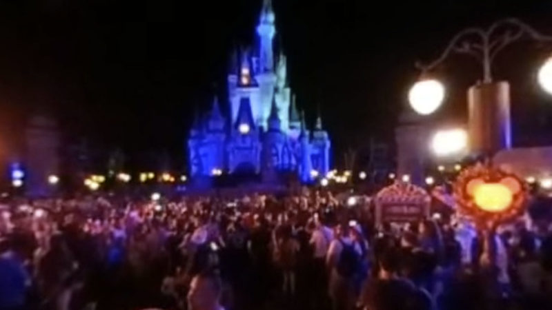 Live 360 from Magic Kingdom Mickey's Not So Scary Halloween Party Boo-to-you parade 2018